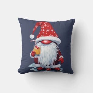 Coussin Lutin nordique tenant un cocktail de canne à sucre
