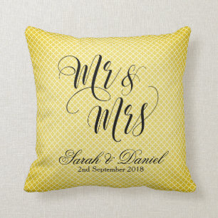 Coussin M. et Mme noirs Wedding Pillow Keepsake Gift d'or
