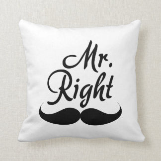 Coussin M. Right