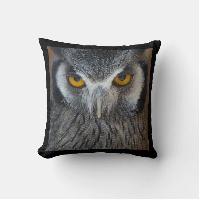 Coussin Macro hibou de Scops noir et blanc (Recto)