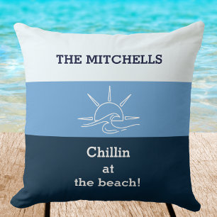 Coussin Maison de plage nom de famille rayures bleues