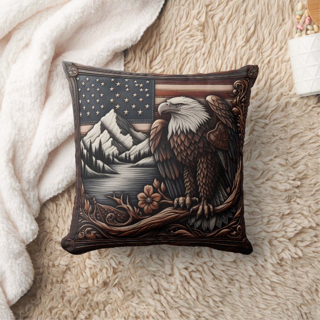 Coussin Majestic Eagle sur American Flag Relief Arwork (Couverture)