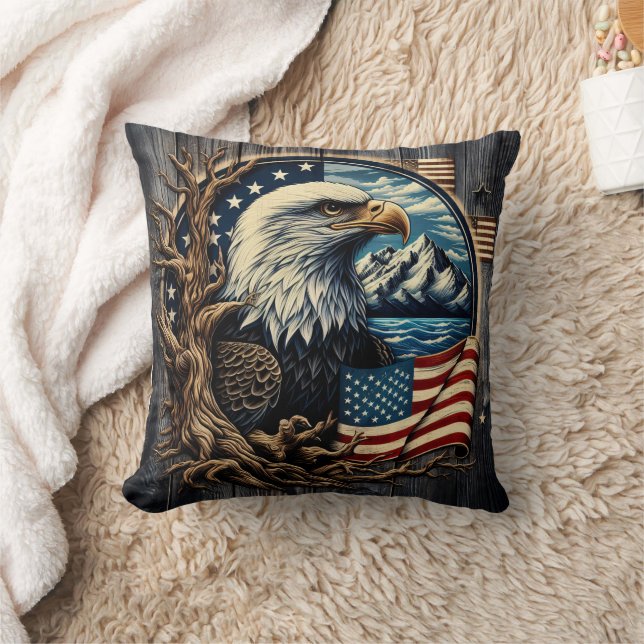 Coussin Majestic Eagle surplombant le lac de la montagne (Couverture)