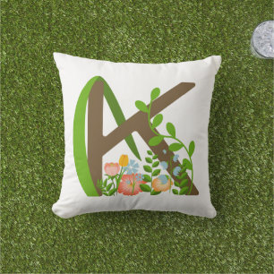Coussin Majuscule K monogramme floral