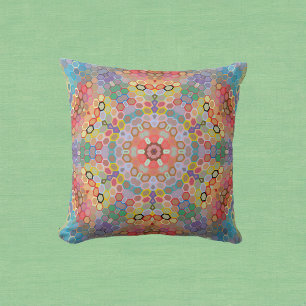 Coussin Mandala arc-en-ciel hexagonal