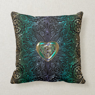 Coussin Mandala celtique de coeur en or vert