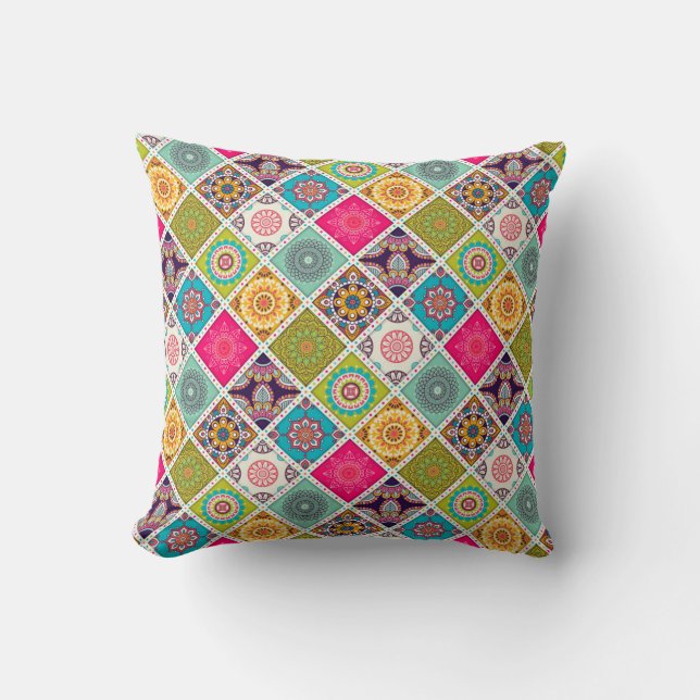 Coussin Mandala marocain motif ethnique coloré (Recto)