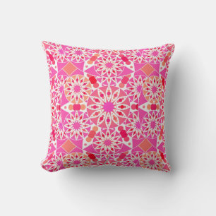 Coussin Mandala motif, tons rose et corail