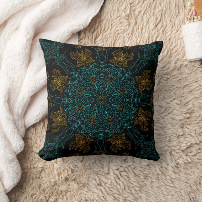 Coussin Mandala turquoise et or avec papillon (Couverture)
