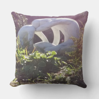 Coussin Marble Sculpture of Couple in Sunny Garden