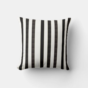 Coussin marron et blanc à rayures