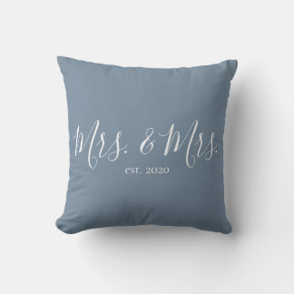 Coussin Mme. & Mme Throw Pillow pour l'anniversaire des je