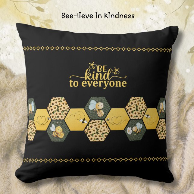 Coussin Modern Chic Bumble Bee Sunflower Accent (Chic Bee Pillow is perfect for any modern, stylish living room or cozy home office)