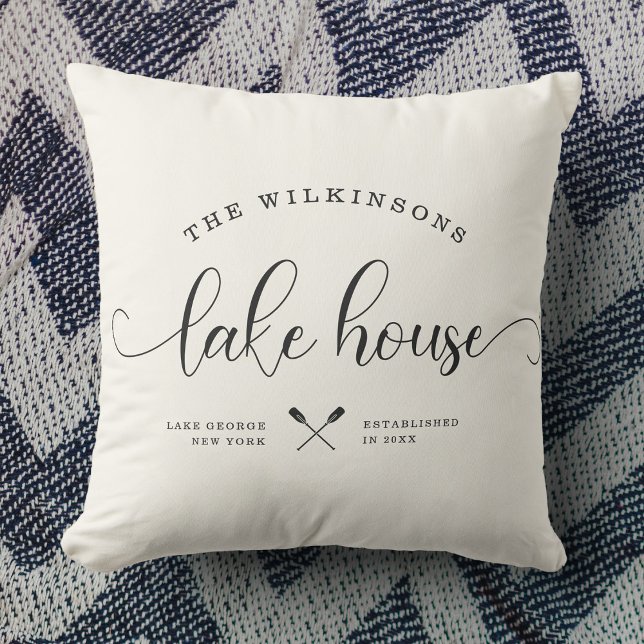 Coussin Modern Lake House Nom de famille Emplacement du sc (Créateur téléchargé)