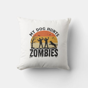 Coussin Mon chien chasse les zombies Vintage Halloween Art