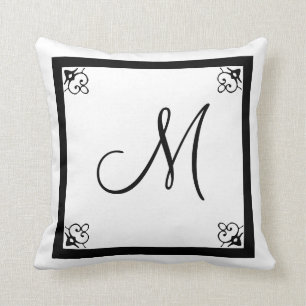 Coussin MONOGRAM solide noir et blanc ajouter instagram ph