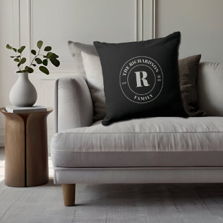 Coussin Monogramme de famille de timbre gris foncé moderne
