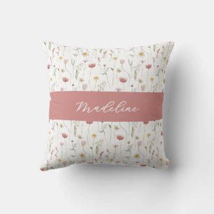 Coussin Monogramme de nom de fleur sauvage aquarelle rose