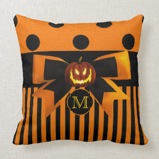 Coussin Monogramme orange et noir de citrouille de