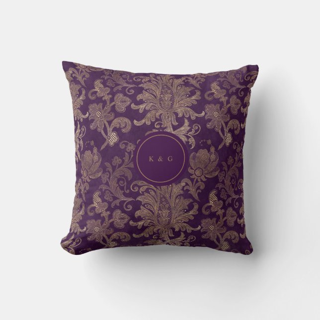 Coussin monogramme royal de damas d'or violet (Recto)