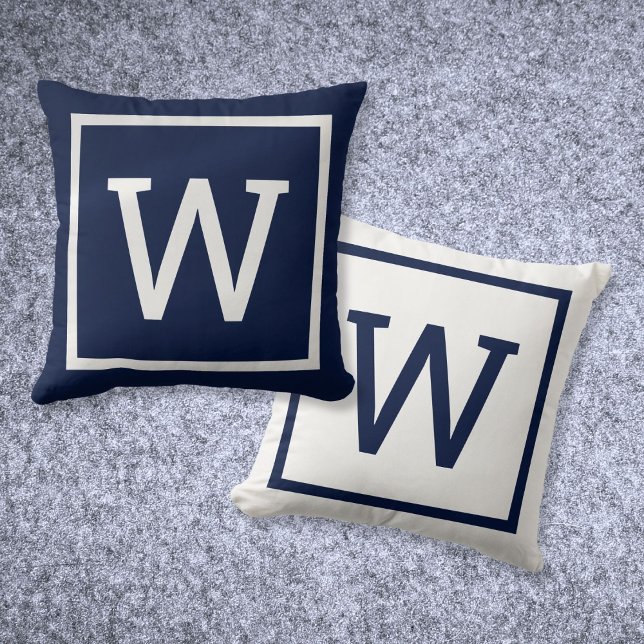 Coussin Monogramme Simple Moderne Bleu Nuit (Modern Simple Monogram Navy Blue Throw Pillow)