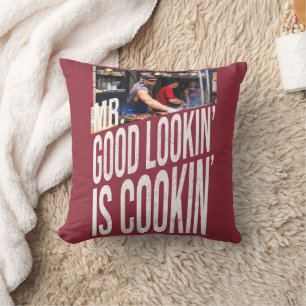 Coussin Monsieur Beau Gosse Est En Train De Cuisiner Drôle