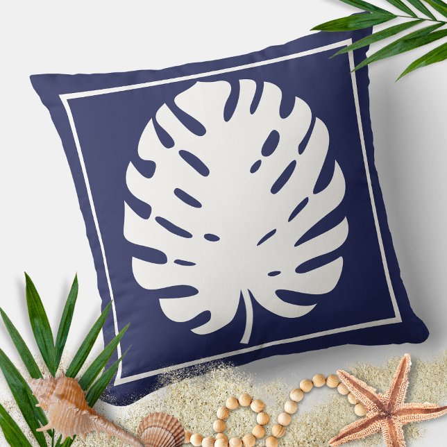 Coussin Monstera Leaf Marine Bleu et blanc Côte moderne (Créateur téléchargé)