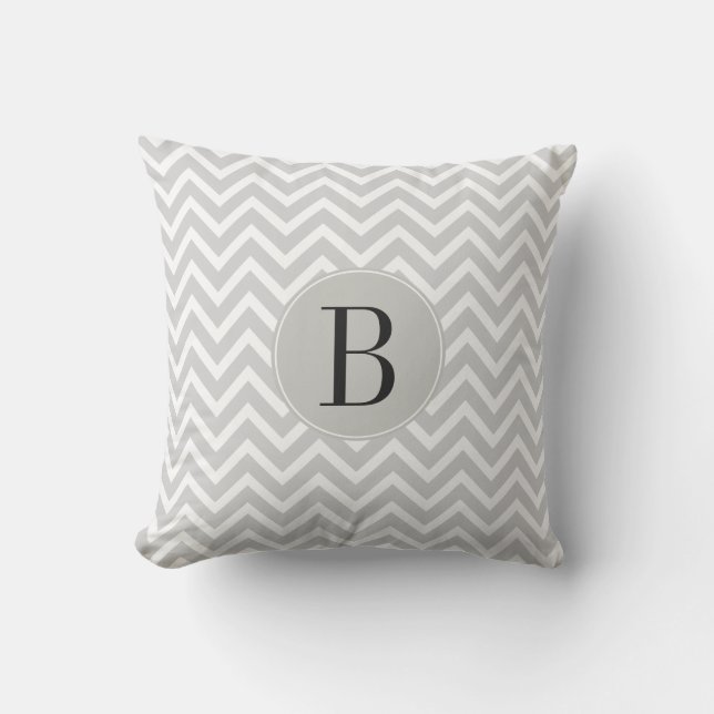 Coussin Motif Chevron gris et blanc avec Monogramme (Recto)