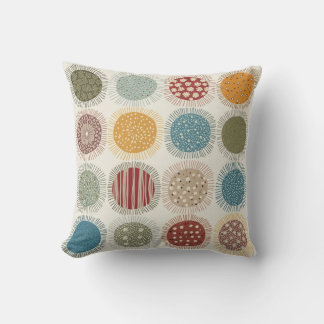 coussin motif circulaire coloré