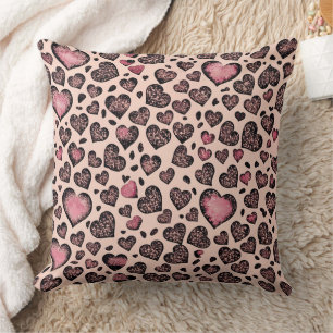 Coussin Motif de coeur léopard rose sur le blush