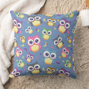 Coussin Motif de hibou fantaisiste sur décoration intérieu