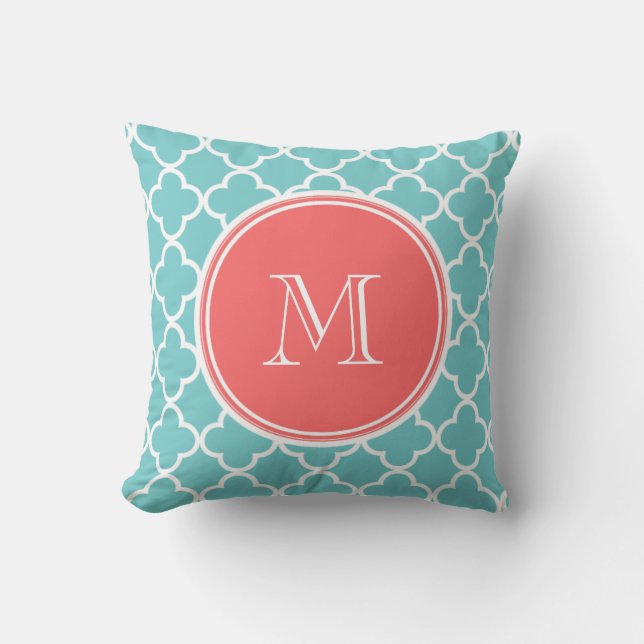 Coussin Motif de Quatrefoil turquoise, Monogramme de Corai (Recto)