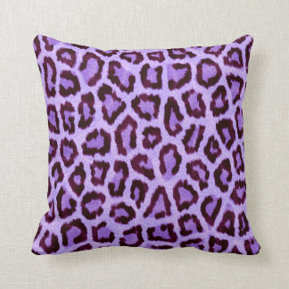 Coussin motif empreinte de léopard violet - punk rock fun 