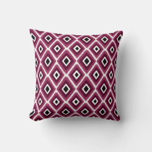 Coussin Motif Ikat noir rose chaud élégant