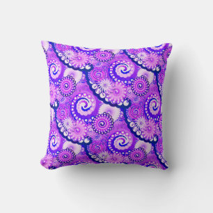 Coussin Motif tourbillon fractal, tons violets