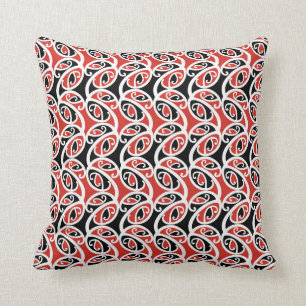 Coussin Motif tribal maori Kowhaiwhai Mangopare