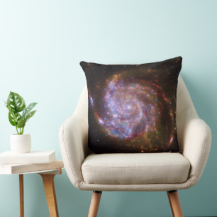 Coussin Naissance d'étoiles dans la galaxie du Tourbillon 
