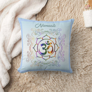 Coussin Namaste Aum (Om) Lotus Prismatic Ornamental