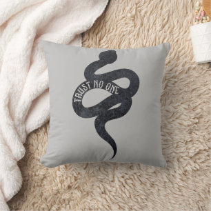 Coussin Ne croyez en personne au serpent du Serpent