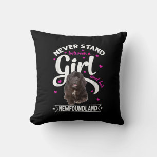 Coussin Never a between a girl and her newfoundland