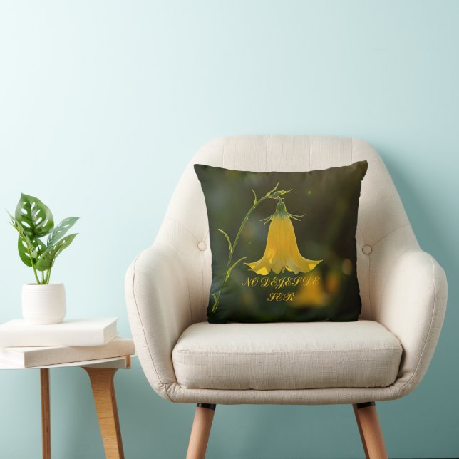 Coussin No dejes de ser / Yellow Flower Throw Pillow  (Chaise)