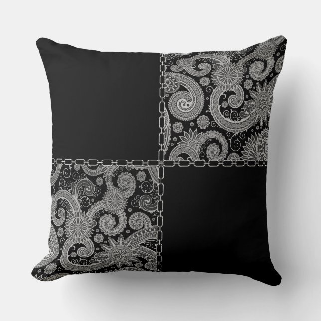 Coussin Noir de Paisley enchaîné (Recto)