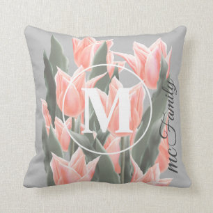 Coussin Nom De Famille Élégant Monogramme Peach Tulips Pei