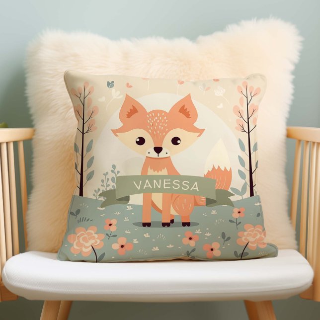 Coussin Nom personnalisé Renard des bois, Nourriture des f (Woodland fox, baby girl nursery decor.)