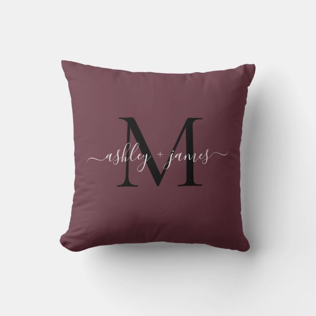 Coussin Noms de mariage élégants Monogramme Script Bourgog (Recto)