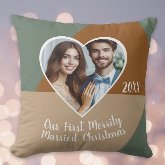Coussin Notre premier Noël joyeusement mariés Photo person (Our First Merrily Married Christmas Custom Photo Throw Pillow)
