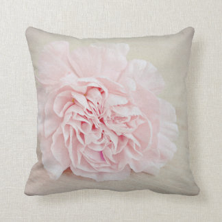Coussin Oeillet assez rose par JoMazArt