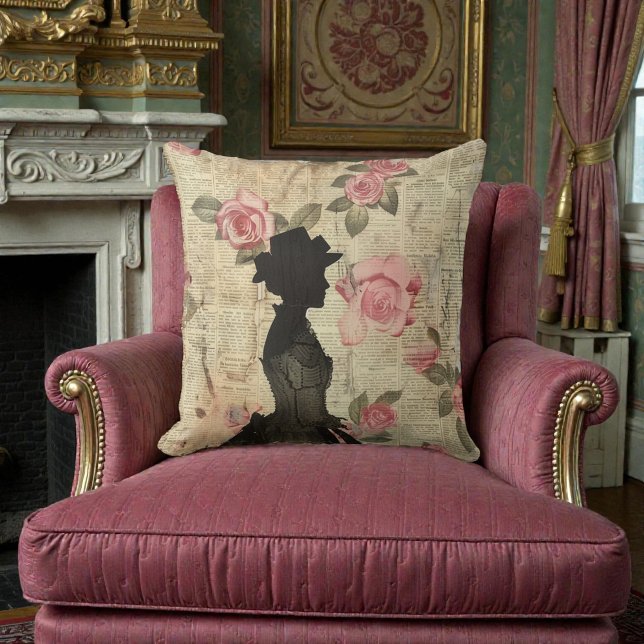 Coussin Old Victorian Silouette with Pink Roses (Créateur téléchargé)
