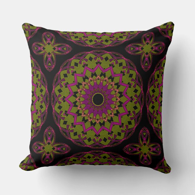 Coussin Olive mauve sur le Kaleidoheart noir (Recto)