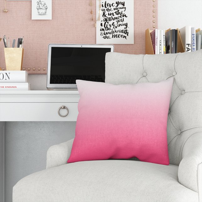 Coussin Ombre de dégradé rose magenta (Créateur téléchargé)
